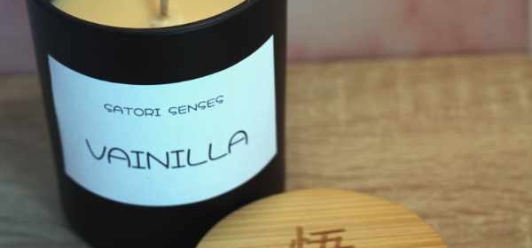 clasica vela de soja con olor a vainilla