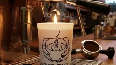 vela aromática de café en cafetera de bar artesanal cera de soja | Satori Senses